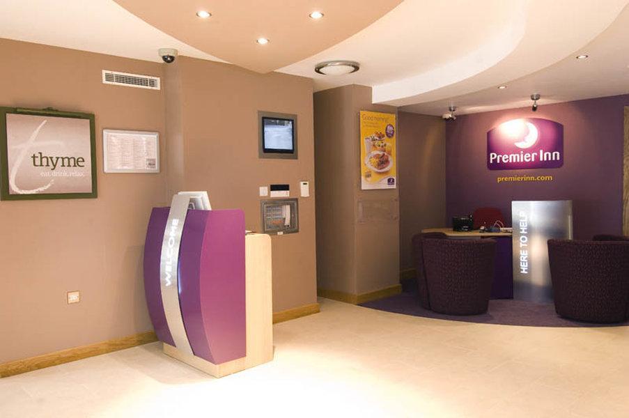 Premier Inn Brentwood Exterior photo